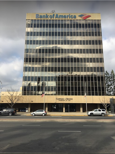 oficinas de trabajo en Bakersfield